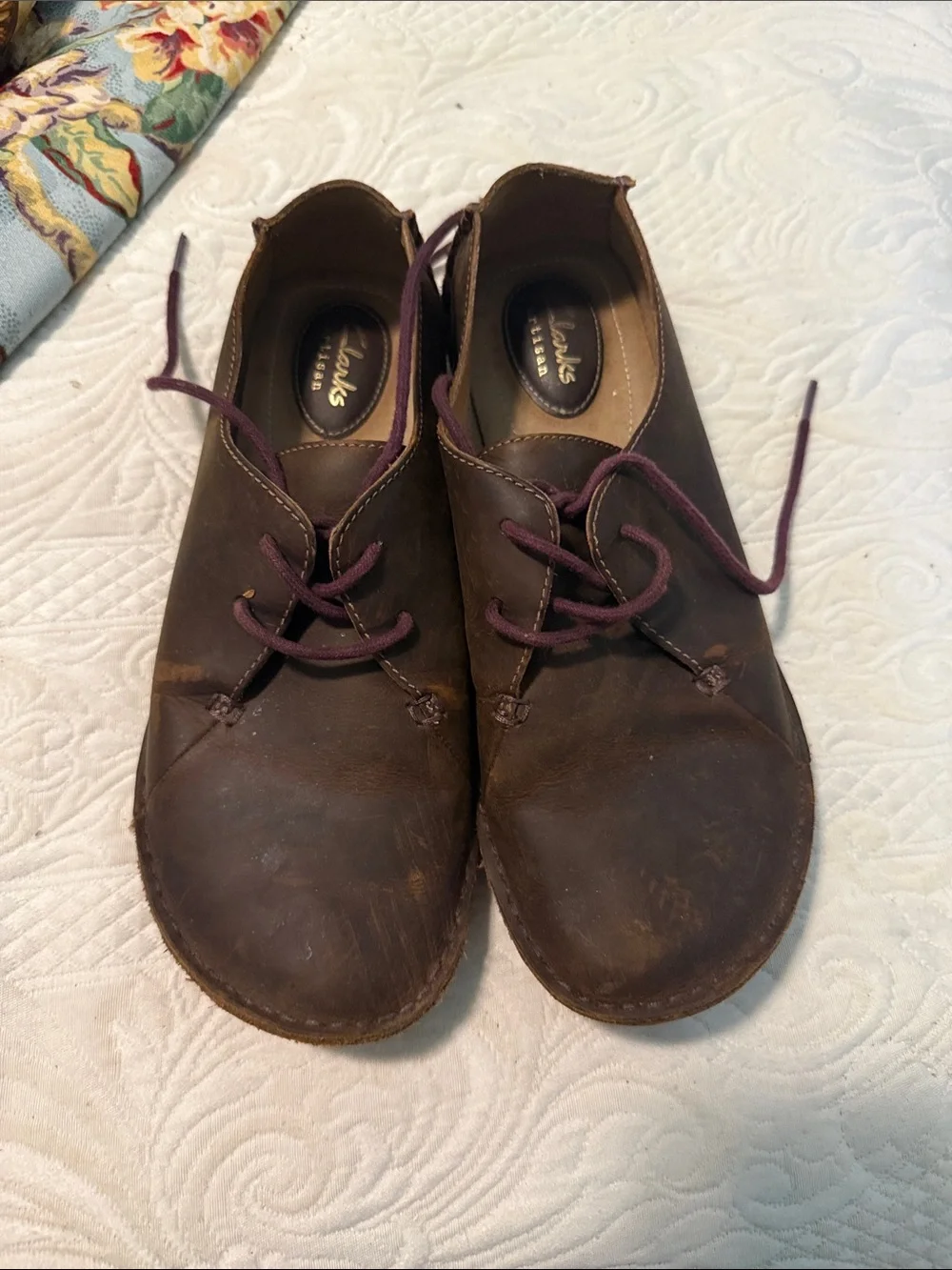 Clarks Woman’s Brown Leather Chukka Boots with Burgundy Laces